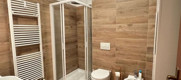 3 Schlafzimmer Wohnung in Siena, Italy, Nr. 333965 20