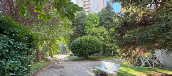 3 rooms Apartment in Milan, Italy No. 355729 2