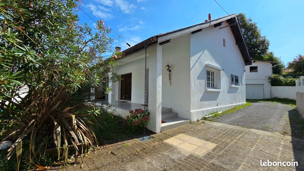 Дуплекс с 4 спальнями в Буко, Франция № 335502