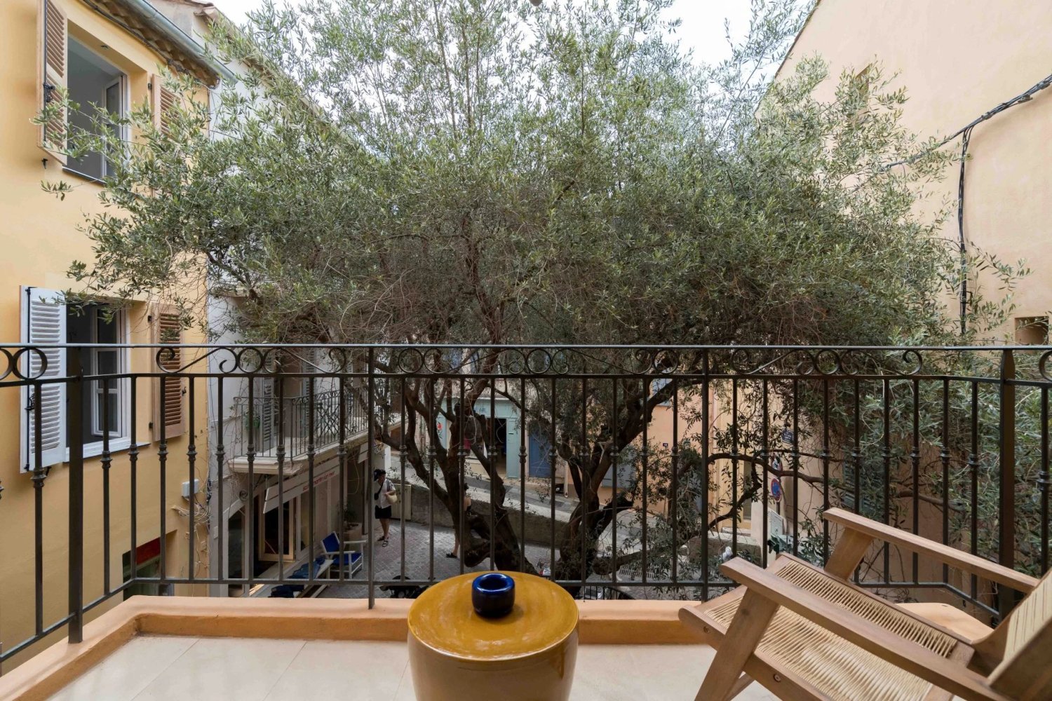 2 bedrooms Commercial property in Saint-Tropez, France No. 38238