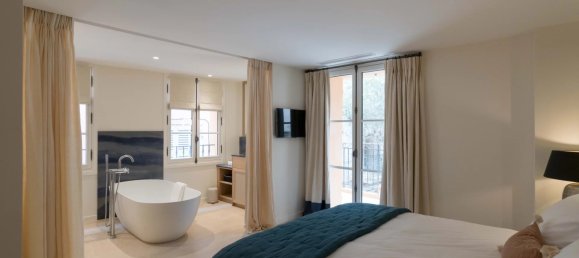 2 bedrooms Commercial property in Saint-Tropez, France No. 38238 21