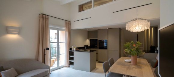 2 bedrooms Commercial property in Saint-Tropez, France No. 38238 4