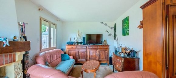 Casa de 3 dormitorios en Izon, France No. 278062 3