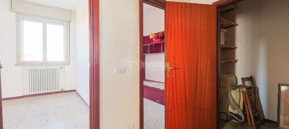 Apartamento de 5 habitaciónes en Rimini, Italy No. 19170 3