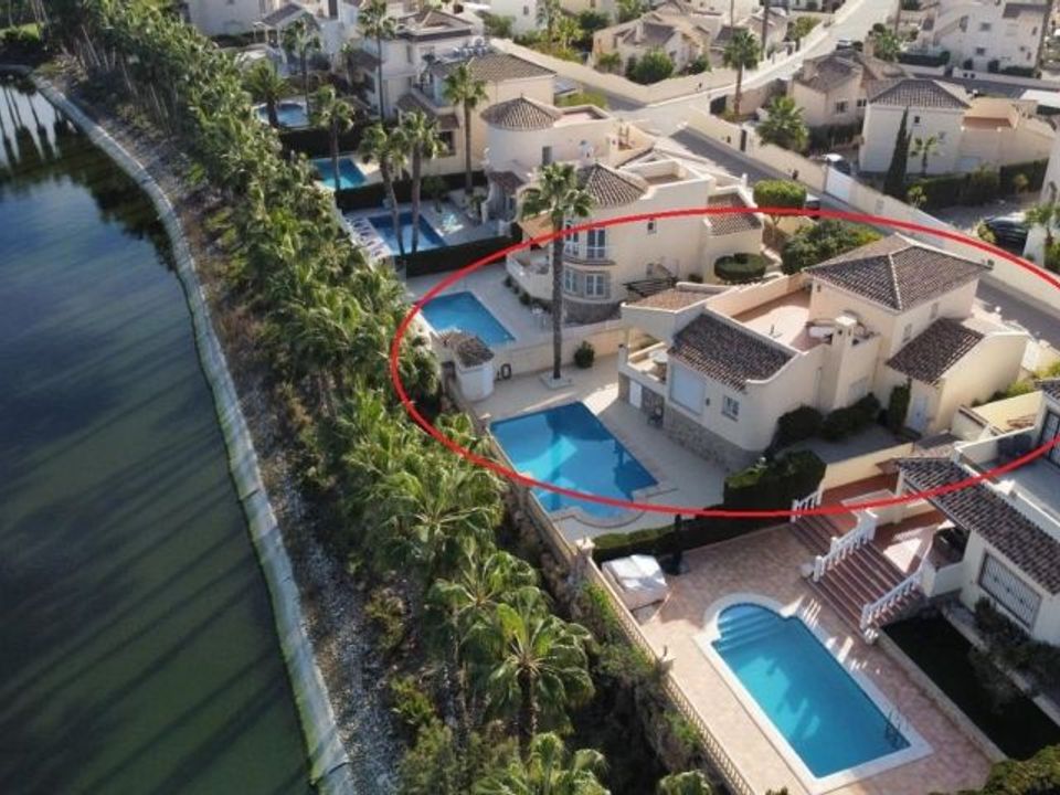 3 bedrooms Villa in Alicante, Spain No. 282288