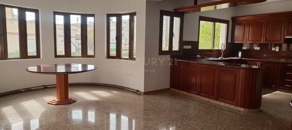 4 Schlafzimmer Villa in Germasogeia, Cyprus, Nr. 1521 11