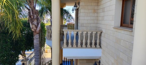 4 Schlafzimmer Villa in Germasogeia, Cyprus, Nr. 1521 15
