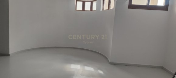 4 Schlafzimmer Villa in Germasogeia, Cyprus, Nr. 1521 5