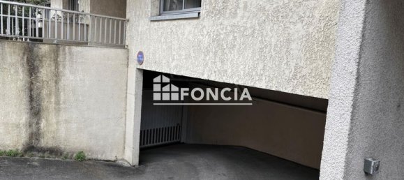 Parkplatz in Cahors, France, Nr. 307731 3