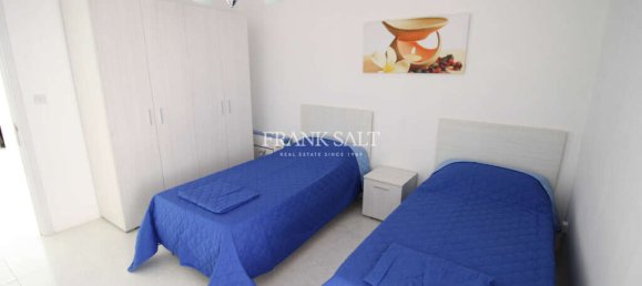 2 bedrooms Penthouse in Sliema, Malta No. 9403 12