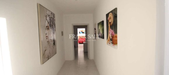 2 bedrooms Penthouse in Sliema, Malta No. 9403 14