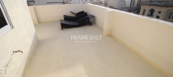 2 bedrooms Penthouse in Sliema, Malta No. 9403 4
