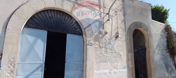 Casa de 7 habitaciónes en Ferla, Italy No. 301971 24