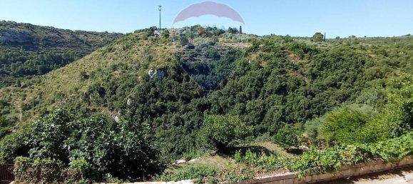 Casa de 7 habitaciónes en Ferla, Italy No. 301971 28