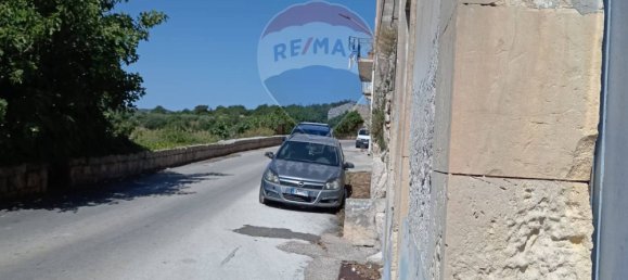 Casa de 7 habitaciónes en Ferla, Italy No. 301971 23