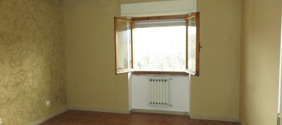 Apartamento de 2 dormitorios en Villafranca in Lunigiana, Italy No. 91657 13