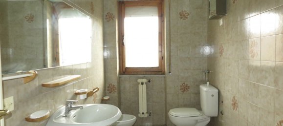 Apartamento de 2 dormitorios en Villafranca in Lunigiana, Italy No. 91657 5