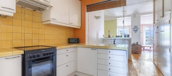 2 bedrooms Apartment in Paris, France No. 165762 6