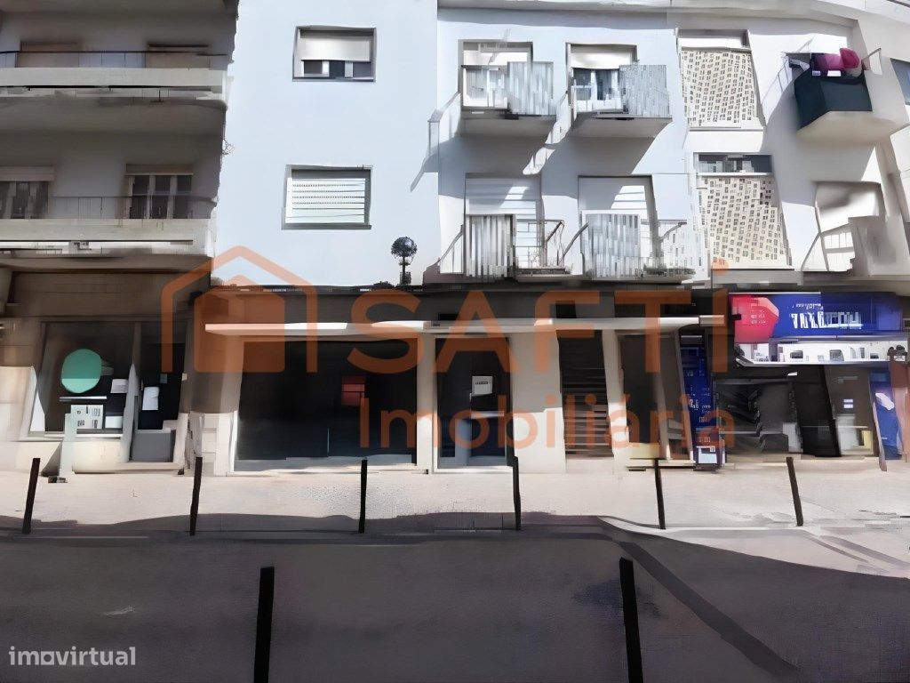 185m² Commercial property in Bombarral, Portugal No. 260170