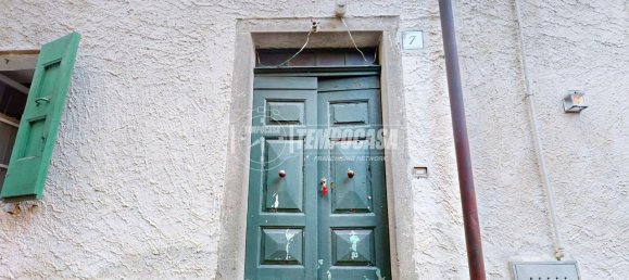 9 rooms Apartment in Lizzano in Belvedere, Italy No. 234252 4