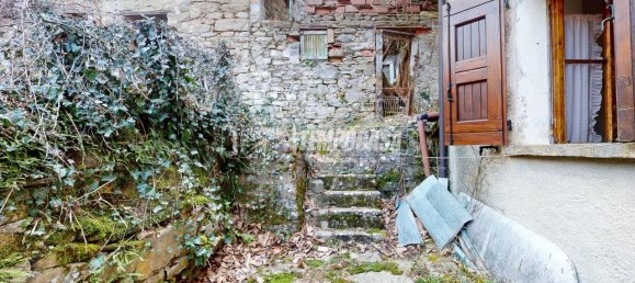 9 rooms Apartment in Lizzano in Belvedere, Italy No. 234252 3