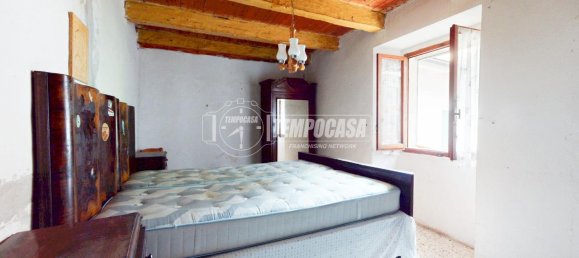 9 rooms Apartment in Lizzano in Belvedere, Italy No. 234252 13