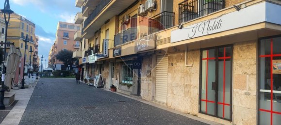 1 room Commercial property in Anzio, Italy No. 124243 3