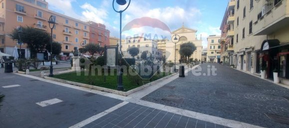 1 room Commercial property in Anzio, Italy No. 124243 15