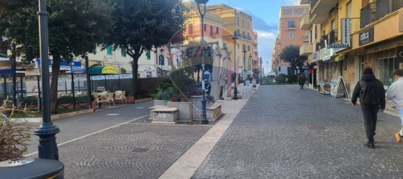 1 room Commercial property in Anzio, Italy No. 124243 8