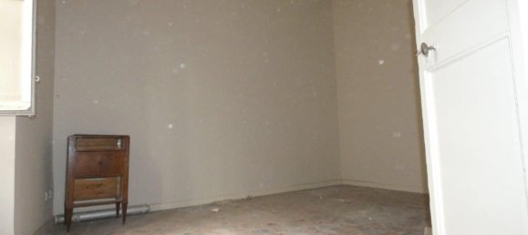 2 rooms Apartment in Viterbo, Italy No. 101928 28