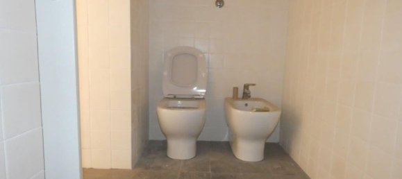 2 rooms Apartment in Viterbo, Italy No. 101928 11