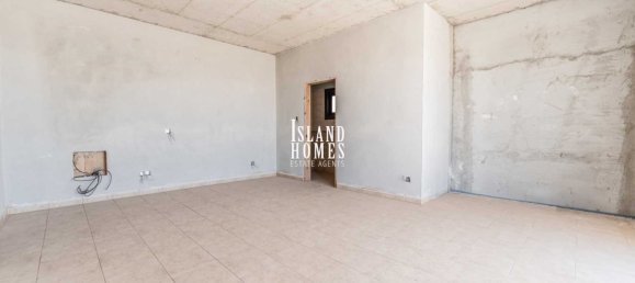 4 bedrooms House in Paralimni, Cyprus No. 23938 21