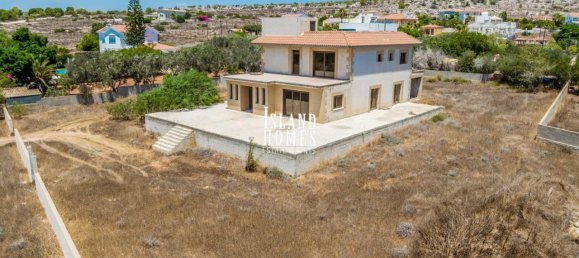 4 bedrooms House in Paralimni, Cyprus No. 23938 18