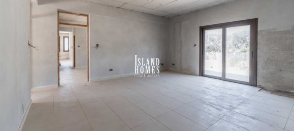 4 bedrooms House in Paralimni, Cyprus No. 23938 15