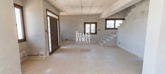 4 bedrooms House in Paralimni, Cyprus No. 23938 13