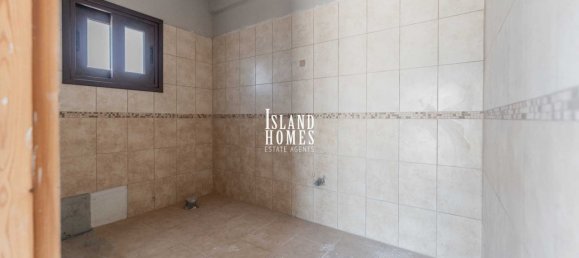 4 bedrooms House in Paralimni, Cyprus No. 23938 30