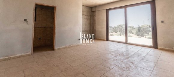 4 bedrooms House in Paralimni, Cyprus No. 23938 20