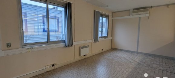 Гараж 224м² в Сент-Уен, Франция № 70292 2