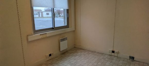 Гараж 224м² в Сент-Уен, Франция № 70292 3