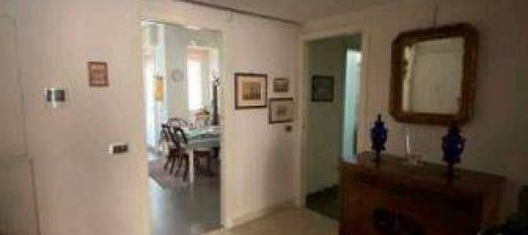 1 bedroom Apartment in Milan, Italy No. 270205 8