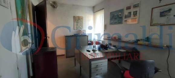 480m² Commercial property in Grugliasco, Italy No. 320899 10