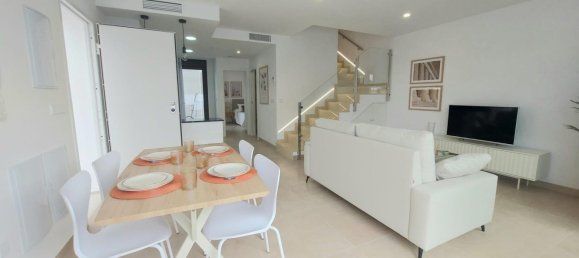 3 bedrooms Villa in San Pedro del Pinatar, Spain No. 11669 5