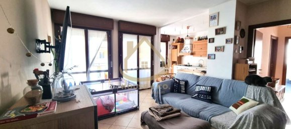 3 rooms Apartment in Vigevano, Italy No. 185172 6