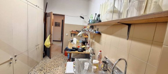 Apartamento de 3 divisões em Modena, Italy N.º 31450 18