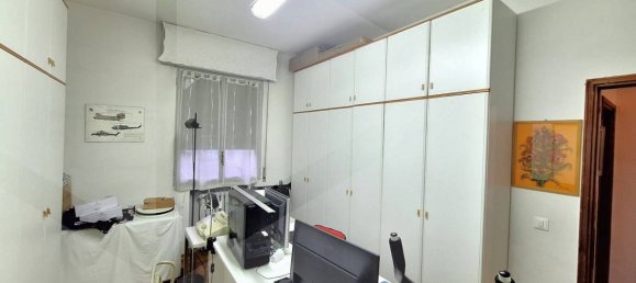 Apartamento de 3 divisões em Modena, Italy N.º 31450 5