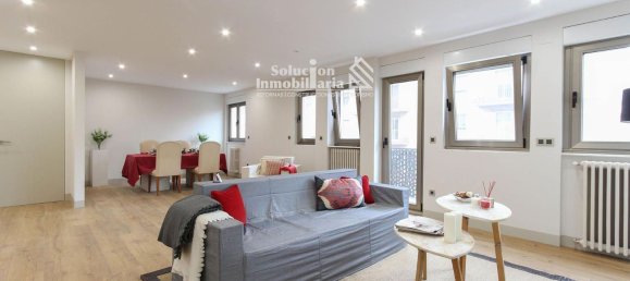 Apartamento de 4 dormitorios en Salamanca, Spain No. 107908 3