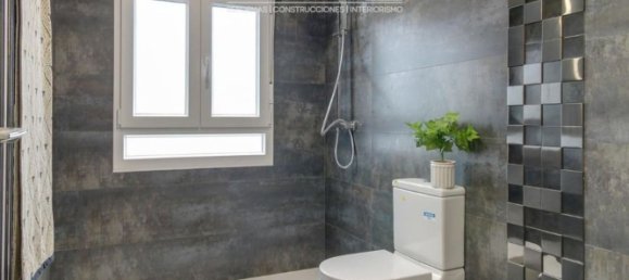 Apartamento de 4 dormitorios en Salamanca, Spain No. 107908 22