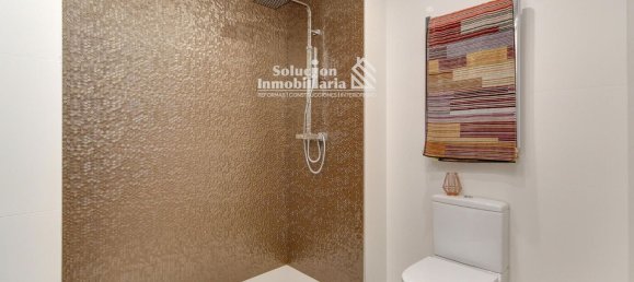 Apartamento de 4 dormitorios en Salamanca, Spain No. 107908 40