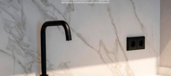 Apartamento de 4 dormitorios en Salamanca, Spain No. 107908 9