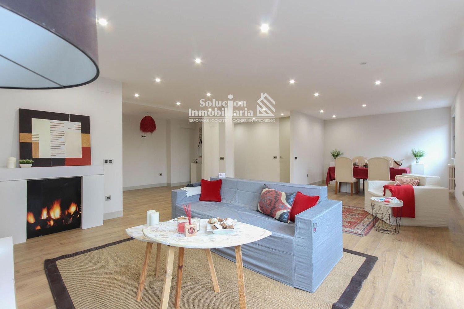 Apartamento de 4 dormitorios en Salamanca, Spain No. 107908